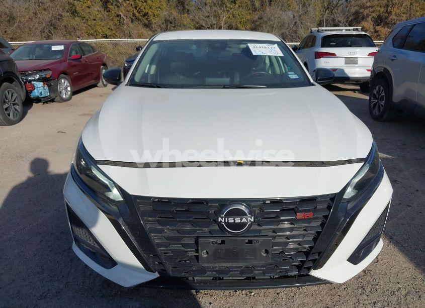 Photo 12 of 2024 Nissan Altima SR FWD (VIN 1N4BL4CV5RN382885)