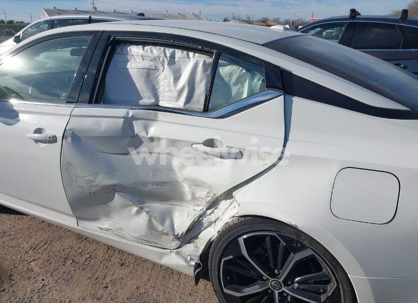 Photo 6 of 2024 Nissan Altima SR FWD (VIN 1N4BL4CV5RN382885)