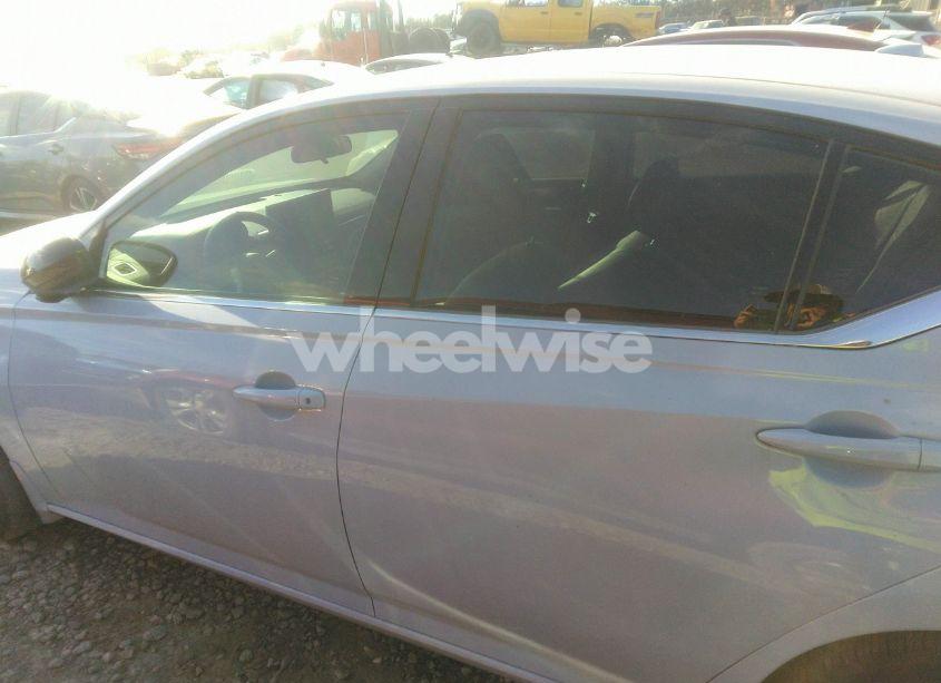 Photo 14 of 2024 Nissan Altima SR FWD (VIN 1N4BL4CV5RN407350)