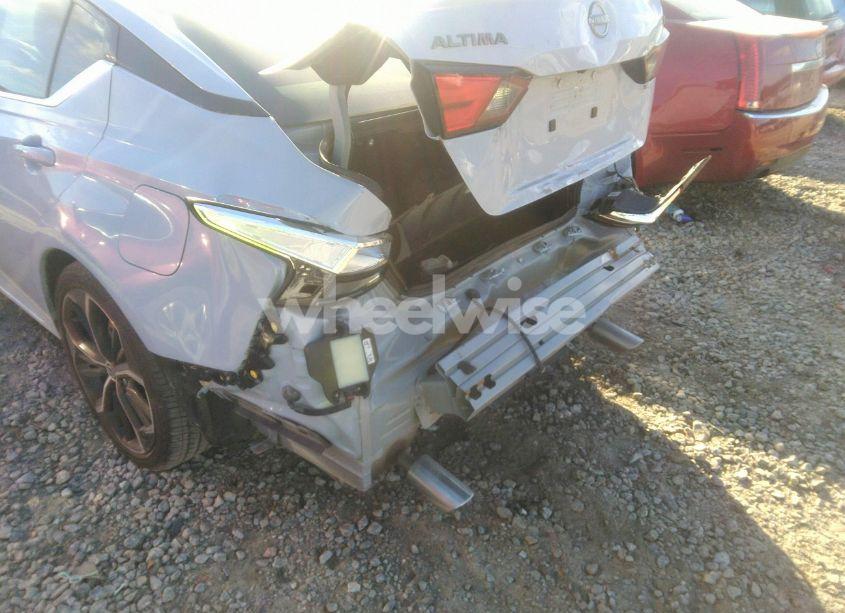 Photo 6 of 2024 Nissan Altima SR FWD (VIN 1N4BL4CV5RN407350)