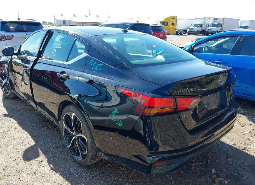 Photo 3 of 2024 Nissan Altima SR FWD (VIN 1N4BL4CV5RN429395)