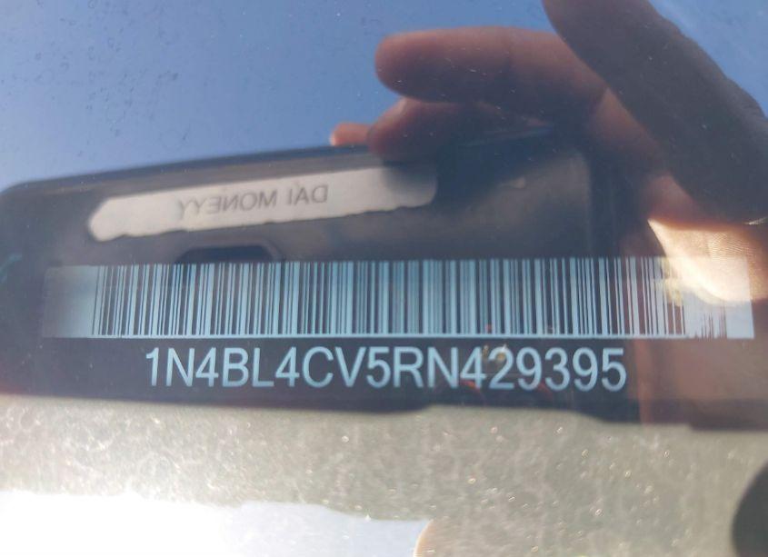 Photo 9 of 2024 Nissan Altima SR FWD (VIN 1N4BL4CV5RN429395)