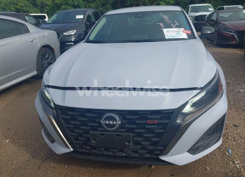 Photo 12 of 2024 Nissan Altima SR FWD (VIN 1N4BL4CV5RN431194)