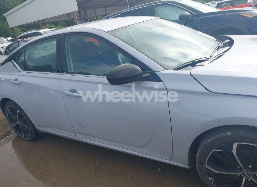 Photo 13 of 2024 Nissan Altima SR FWD (VIN 1N4BL4CV5RN431194)