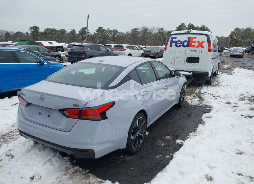 Photo 4 of 2024 Nissan Altima SR FWD (VIN 1N4BL4CV5RN432829)