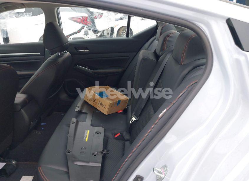 Photo 8 of 2024 Nissan Altima SR FWD (VIN 1N4BL4CV5RN432829)