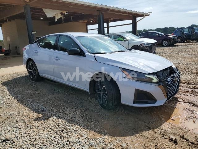 Photo 13 of 2025 NISSAN ALTIMA SR N/A (VIN 1N4BL4CV5SN342800)