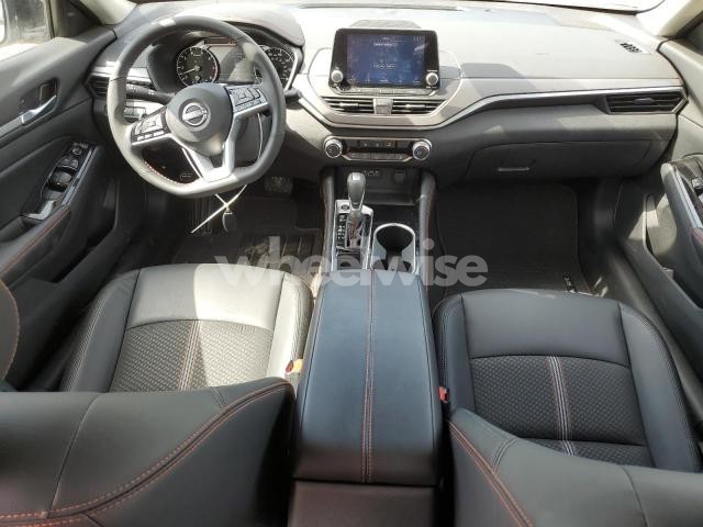 Photo 9 of 2025 NISSAN ALTIMA SR N/A (VIN 1N4BL4CV5SN342800)
