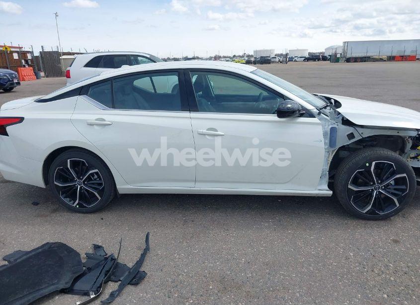 Photo 14 of 2025 Nissan Altima SR FWD (VIN 1N4BL4CV5SN361945)