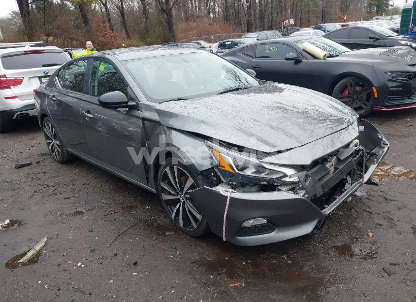 2019 Nissan Altima 2.5 SR (VIN 1N4BL4CV6KC138292) main photo
