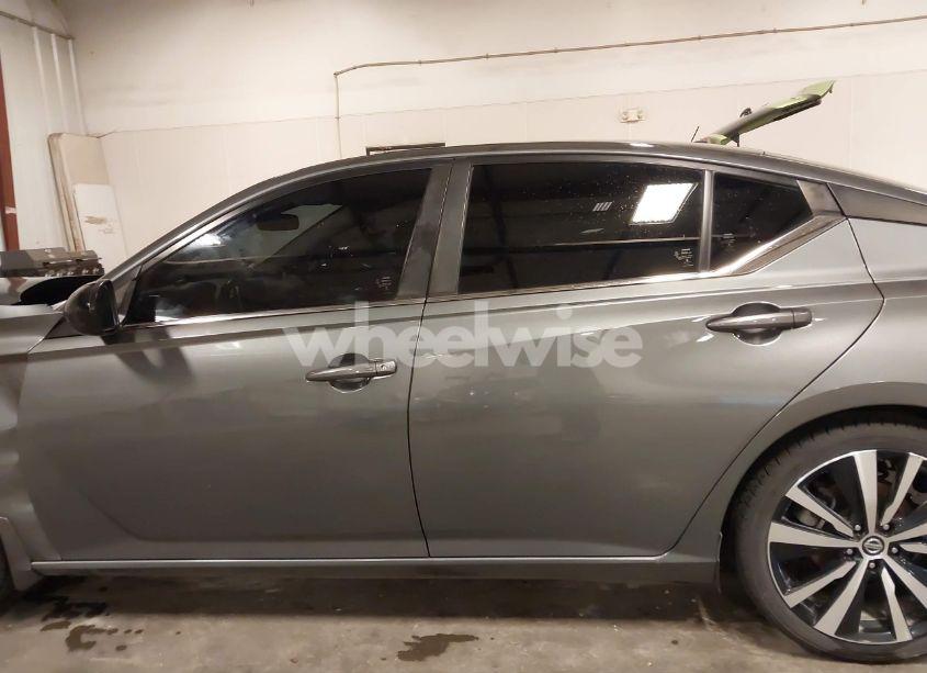 Photo 15 of 2019 Nissan Altima 2.5 SR (VIN 1N4BL4CV6KC186522)