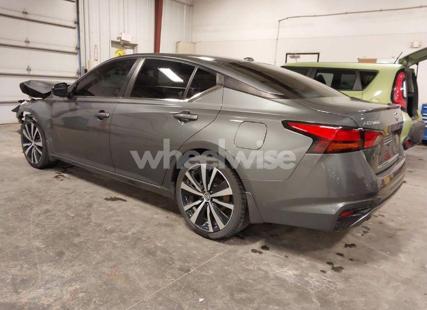 Photo 3 of 2019 Nissan Altima 2.5 SR (VIN 1N4BL4CV6KC186522)