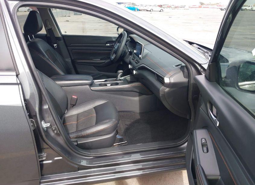 Photo 5 of 2019 Nissan Altima 2.5 SR (VIN 1N4BL4CV6KN312401)