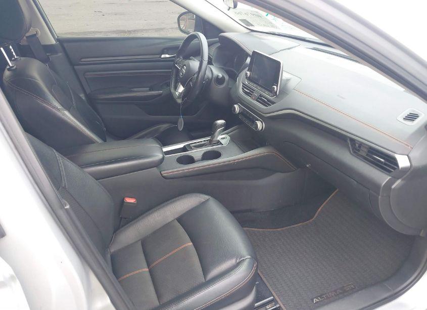 Photo 5 of 2019 Nissan Altima 2.5 SR (VIN 1N4BL4CV6KN317503)