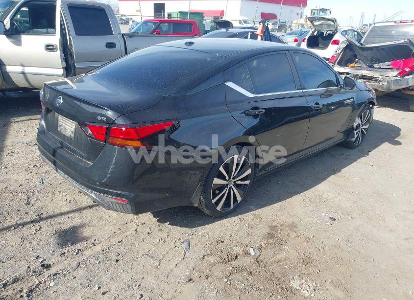 Photo 4 of 2020 Nissan Altima SR FWD (VIN 1N4BL4CV6LC187039)