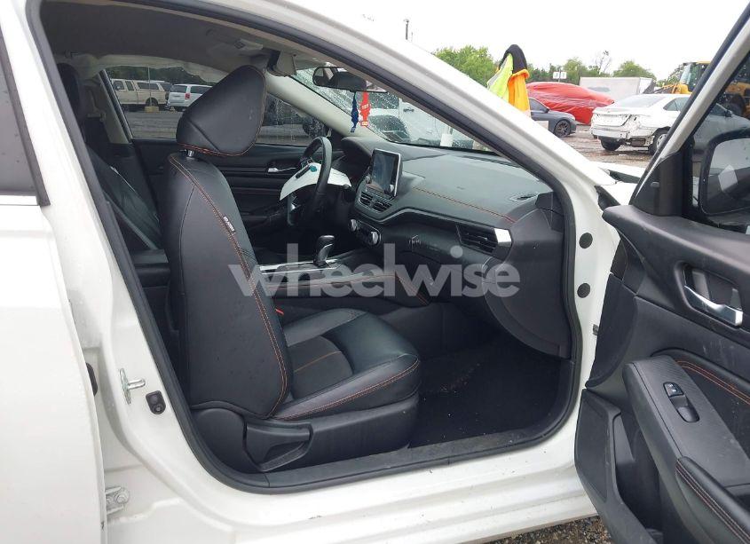 Photo 5 of 2020 Nissan Altima SR FWD (VIN 1N4BL4CV6LC222663)