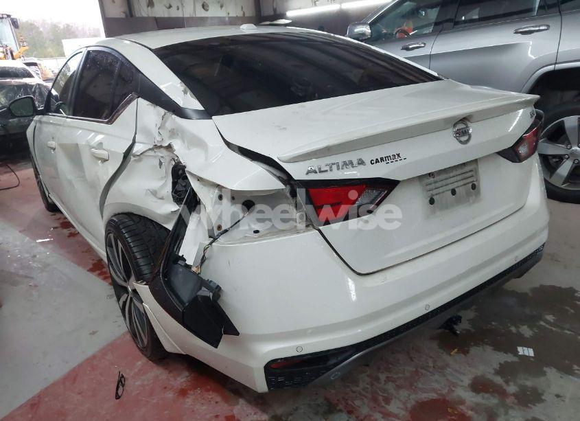 Photo 3 of 2020 Nissan Altima SR FWD (VIN 1N4BL4CV6LN317728)