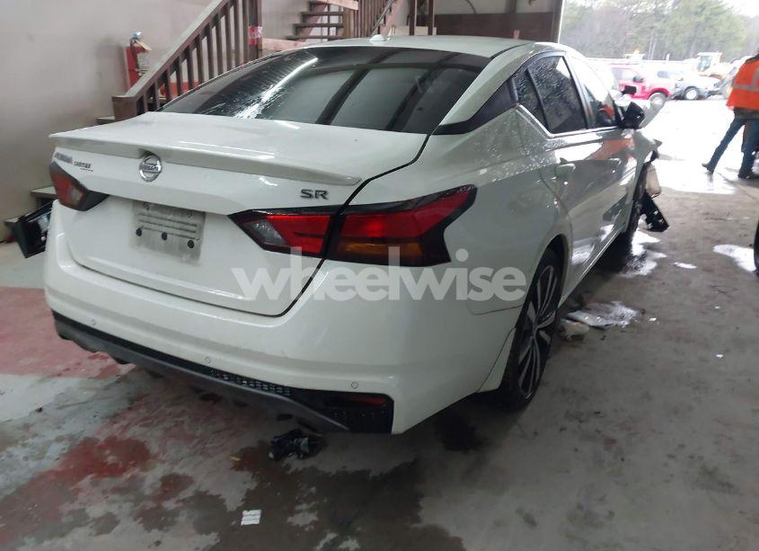 Photo 4 of 2020 Nissan Altima SR FWD (VIN 1N4BL4CV6LN317728)