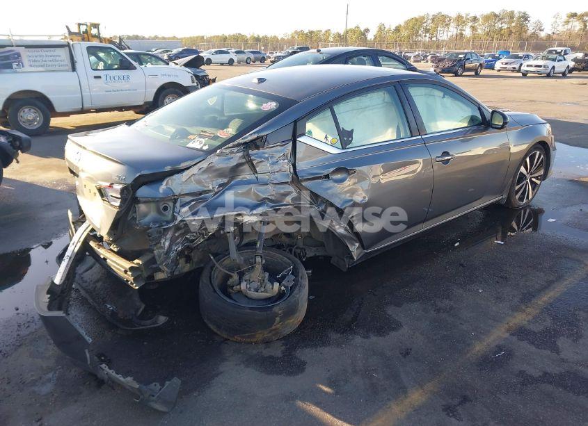 Photo 4 of 2021 Nissan Altima SR FWD (VIN 1N4BL4CV6MN306732)