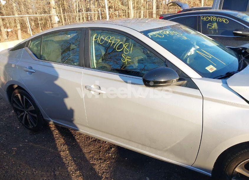 Photo 13 of 2021 Nissan Altima SR FWD (VIN 1N4BL4CV6MN333607)