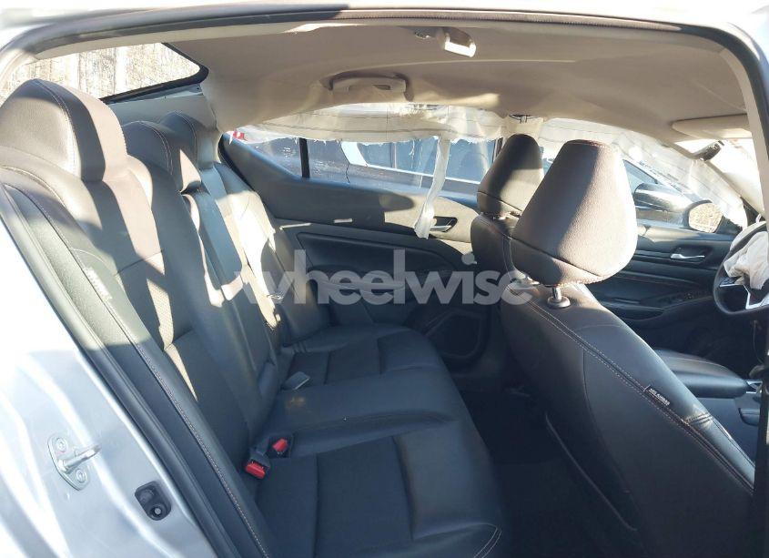 Photo 8 of 2021 Nissan Altima SR FWD (VIN 1N4BL4CV6MN333607)