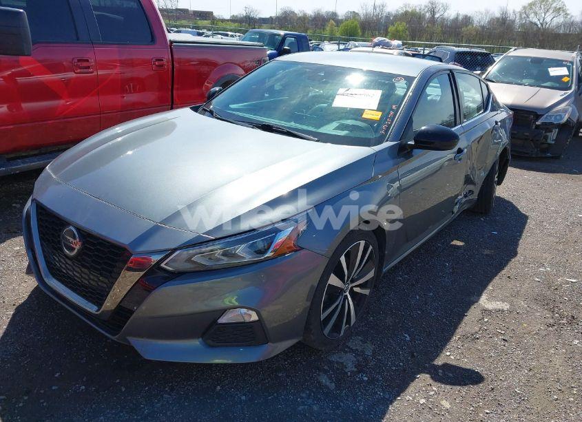 Photo 2 of 2021 Nissan Altima SR FWD (VIN 1N4BL4CV6MN339066)