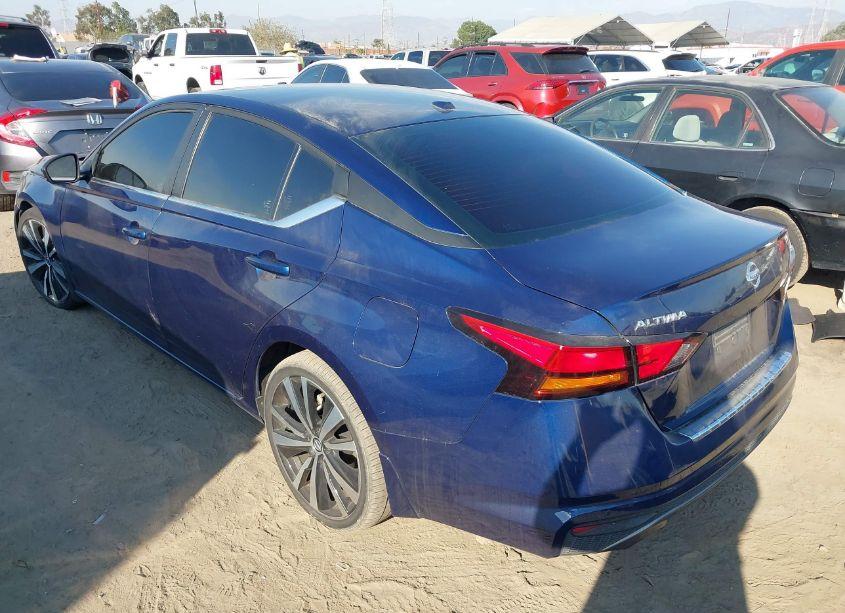 Photo 3 of 2021 Nissan Altima SR FWD (VIN 1N4BL4CV6MN359382)