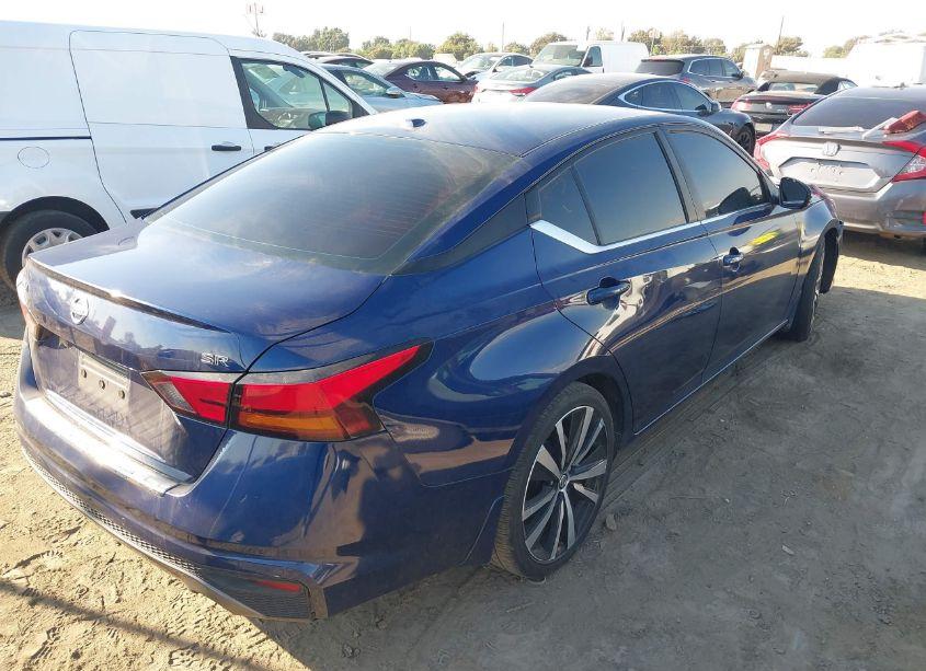 Photo 4 of 2021 Nissan Altima SR FWD (VIN 1N4BL4CV6MN359382)