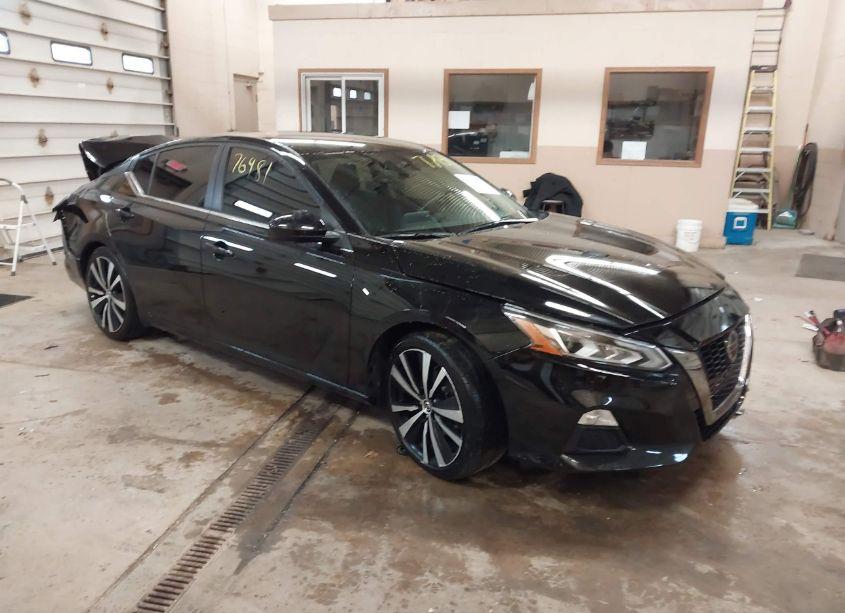 2022 Nissan Altima SR FWD (VIN 1N4BL4CV6NN332314) main photo