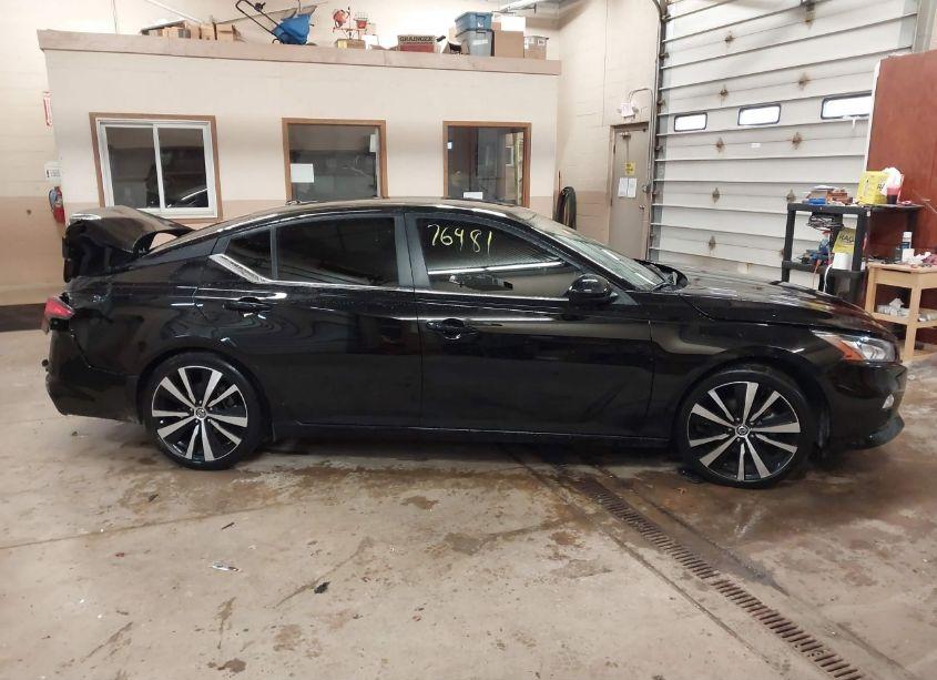 Photo 13 of 2022 Nissan Altima SR FWD (VIN 1N4BL4CV6NN332314)