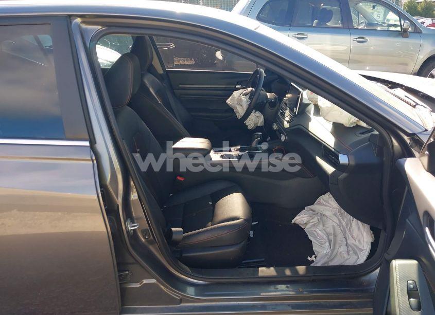 Photo 5 of 2022 Nissan Altima SR FWD (VIN 1N4BL4CV6NN379505)