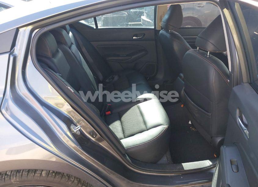 Photo 8 of 2022 Nissan Altima SR FWD (VIN 1N4BL4CV6NN379505)