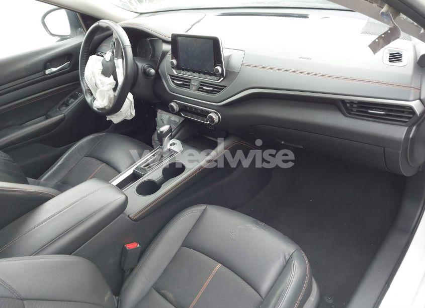 Photo 5 of 2022 Nissan Altima SR FWD (VIN 1N4BL4CV6NN392108)