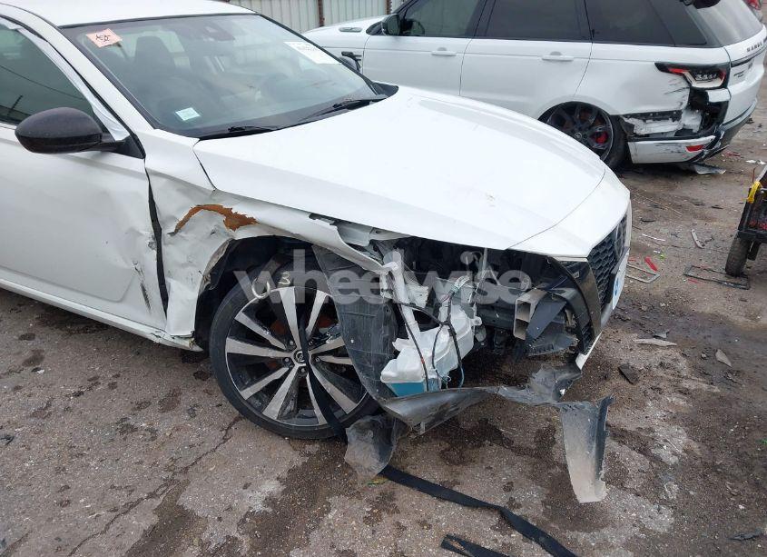 Photo 6 of 2022 Nissan Altima SR FWD (VIN 1N4BL4CV6NN392108)