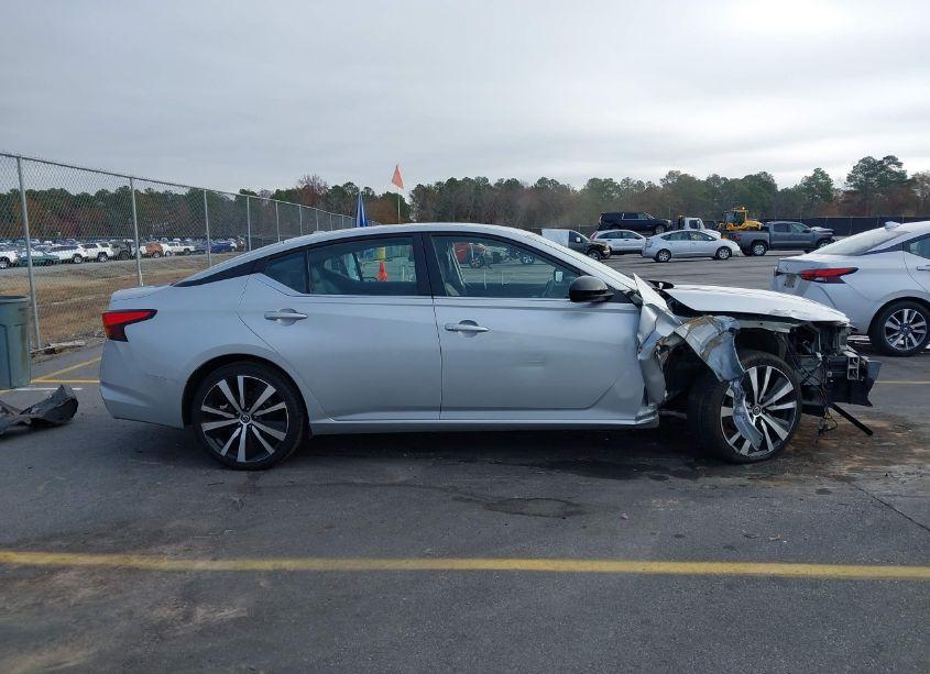 Photo 14 of 2022 Nissan Altima SR FWD (VIN 1N4BL4CV6NN403057)