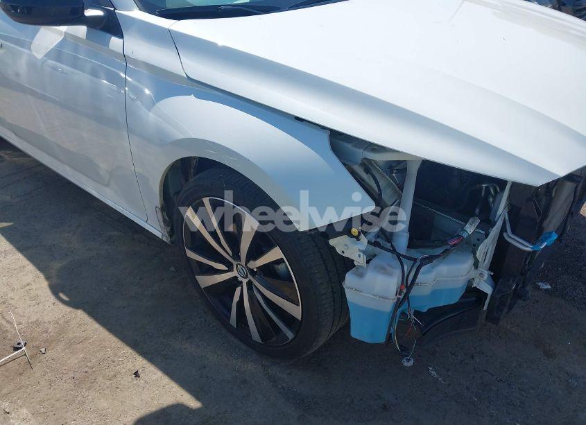 Photo 18 of 2022 Nissan Altima SR FWD (VIN 1N4BL4CV6NN404337)