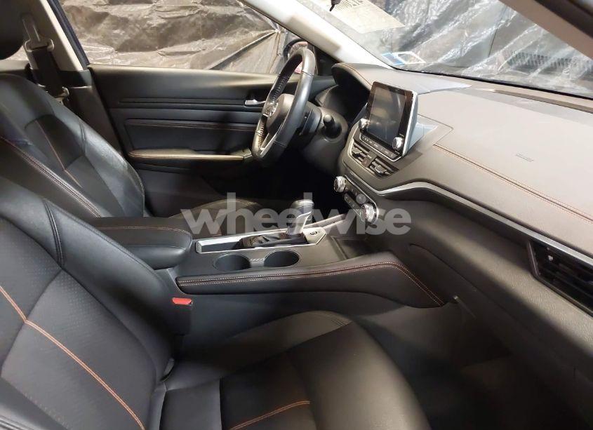 Photo 5 of 2022 Nissan Altima SR FWD (VIN 1N4BL4CV6NN409053)