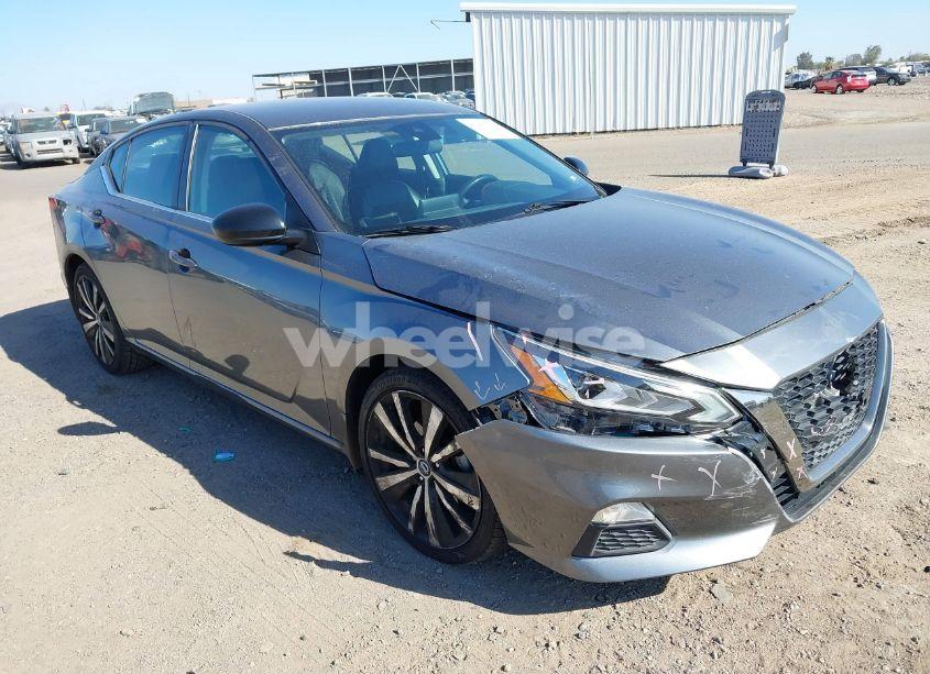 2022 Nissan Altima SR FWD (VIN 1N4BL4CV6NN416259) main photo