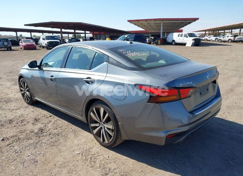 Photo 3 of 2022 Nissan Altima SR FWD (VIN 1N4BL4CV6NN416259)