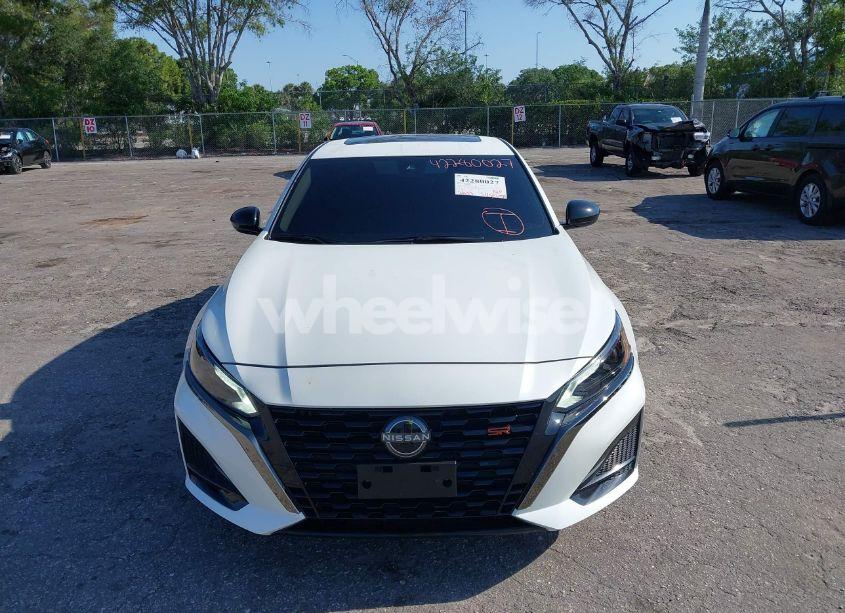 Photo 12 of 2023 Nissan Altima SR FWD (VIN 1N4BL4CV6PN423635)