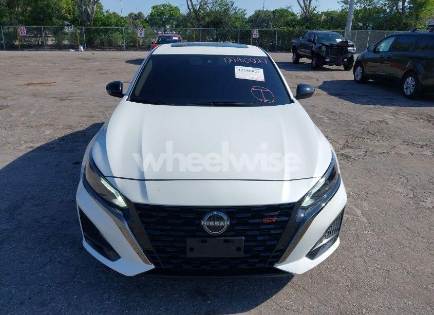 Photo 6 of 2023 Nissan Altima SR FWD (VIN 1N4BL4CV6PN423635)