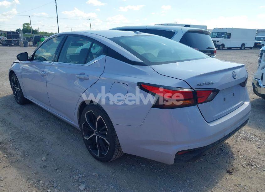 Photo 3 of 2024 Nissan Altima SR FWD (VIN 1N4BL4CV6RN395077)