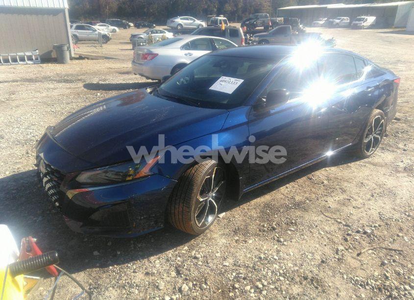 Photo 2 of 2024 Nissan Altima SR FWD (VIN 1N4BL4CV6RN415005)