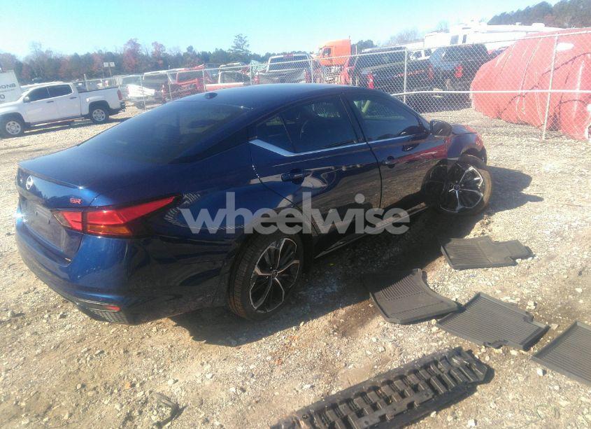 Photo 4 of 2024 Nissan Altima SR FWD (VIN 1N4BL4CV6RN415005)