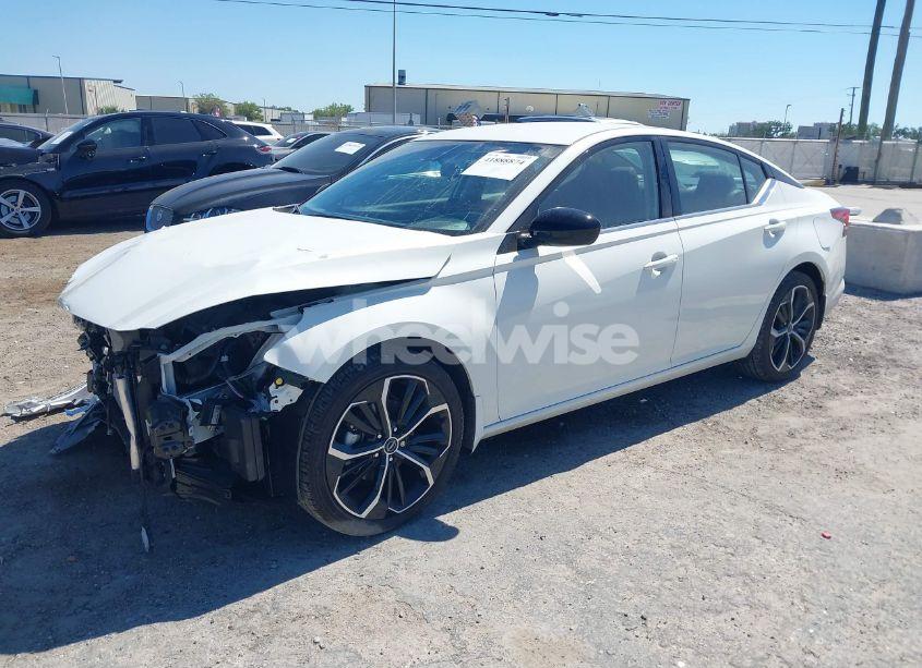 Photo 2 of 2025 Nissan Altima SR FWD (VIN 1N4BL4CV6SN336245)