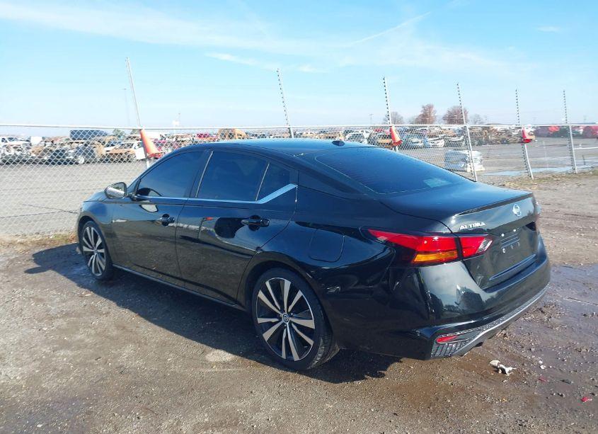 Photo 3 of 2019 Nissan Altima 2.5 SR (VIN 1N4BL4CV7KC164822)