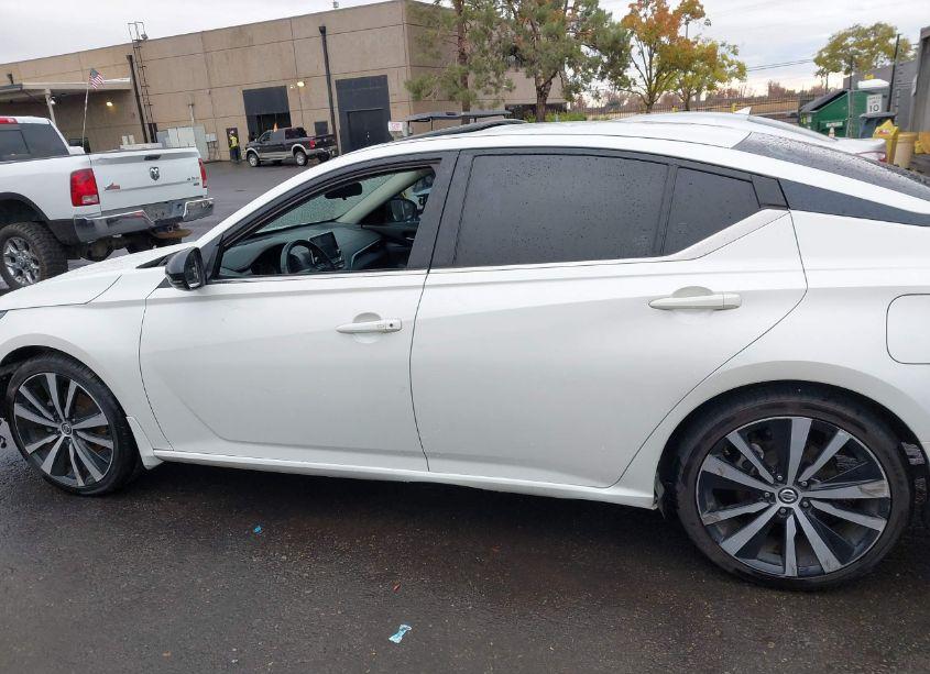Photo 15 of 2019 Nissan Altima 2.5 SR (VIN 1N4BL4CV7KC175237)