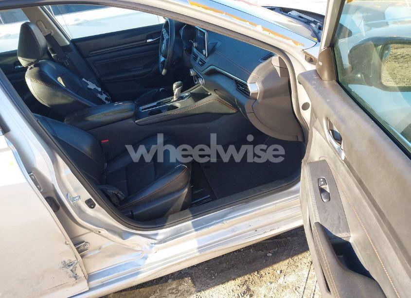 Photo 5 of 2019 Nissan Altima 2.5 SR (VIN 1N4BL4CV7KC182382)