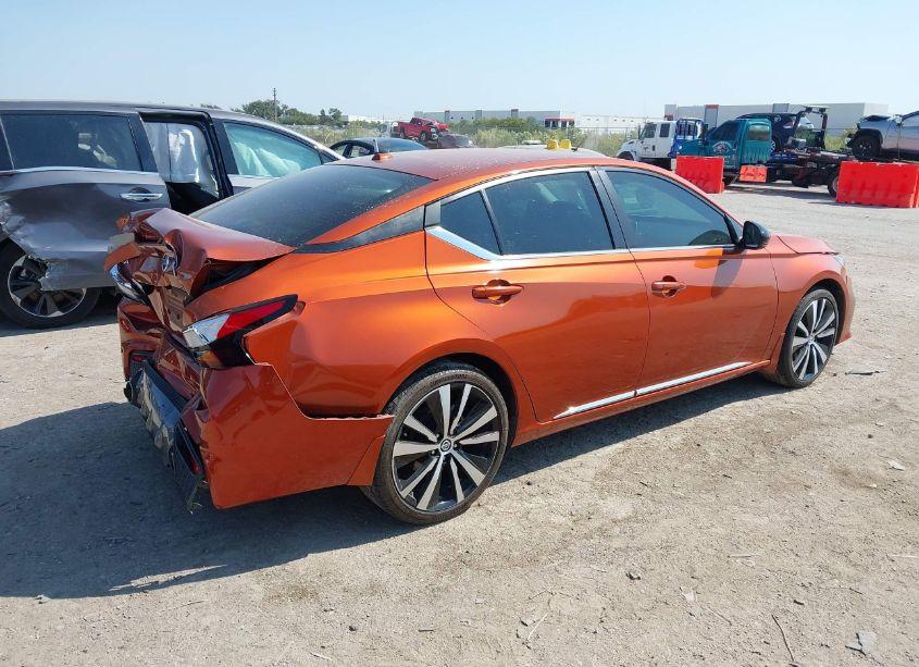 Photo 4 of 2020 Nissan Altima SR FWD (VIN 1N4BL4CV7LC127383)