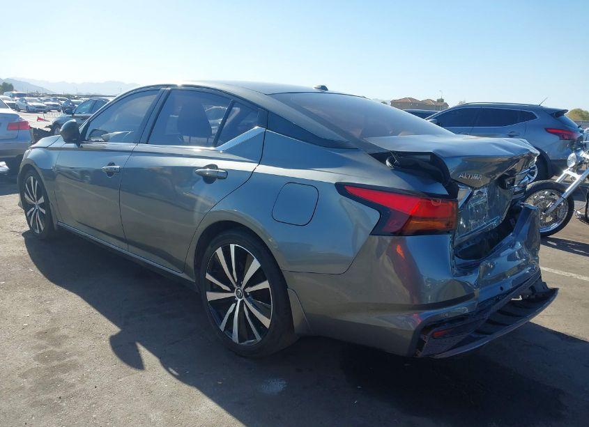 Photo 3 of 2020 Nissan Altima SR FWD (VIN 1N4BL4CV7LC135984)